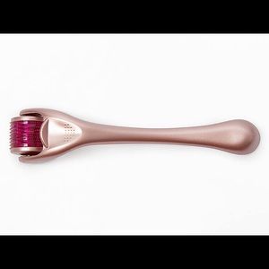 NWT Zoe Ayla Micro Needler Derma Roller